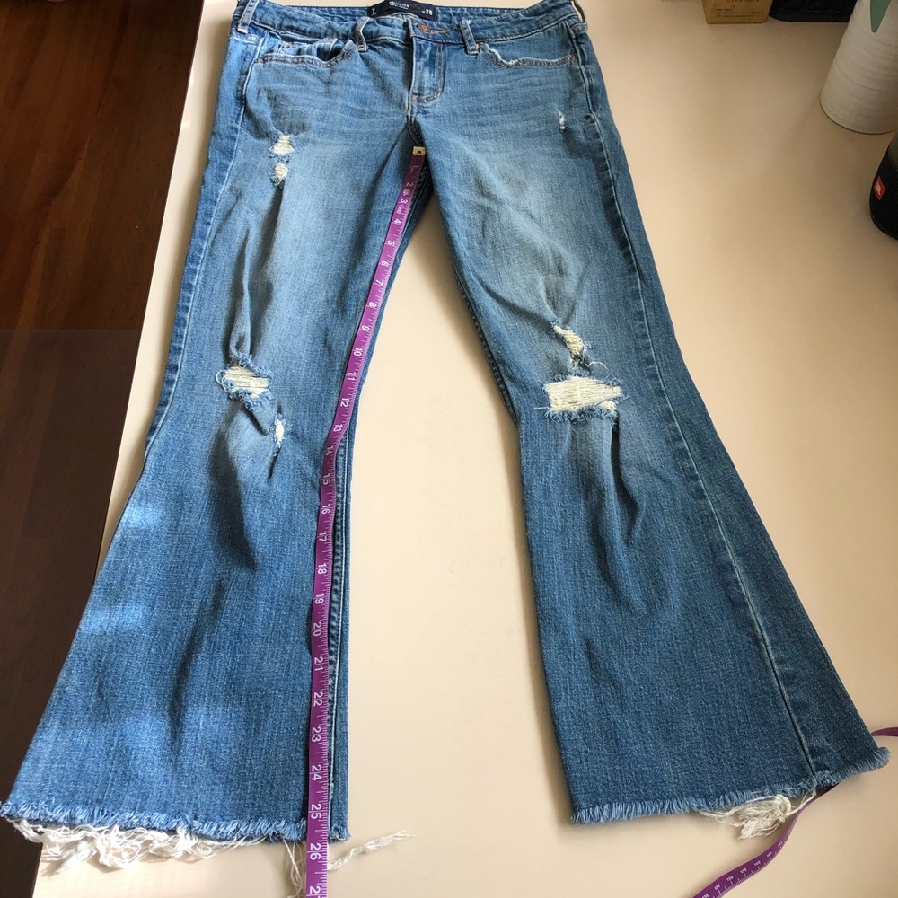 hollister low rise distressed ankle flare jeans